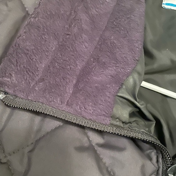 Women's Columbia Jacket - Picture 7 of 7